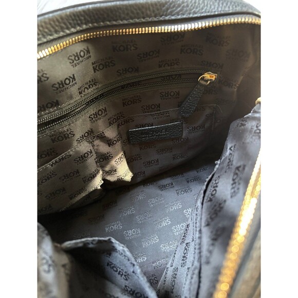 Michael Kors purse - Picture 5 of 12